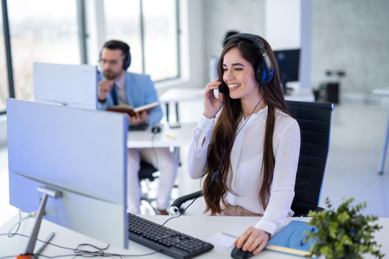 Customer support executive assisting customers through inbound call center services